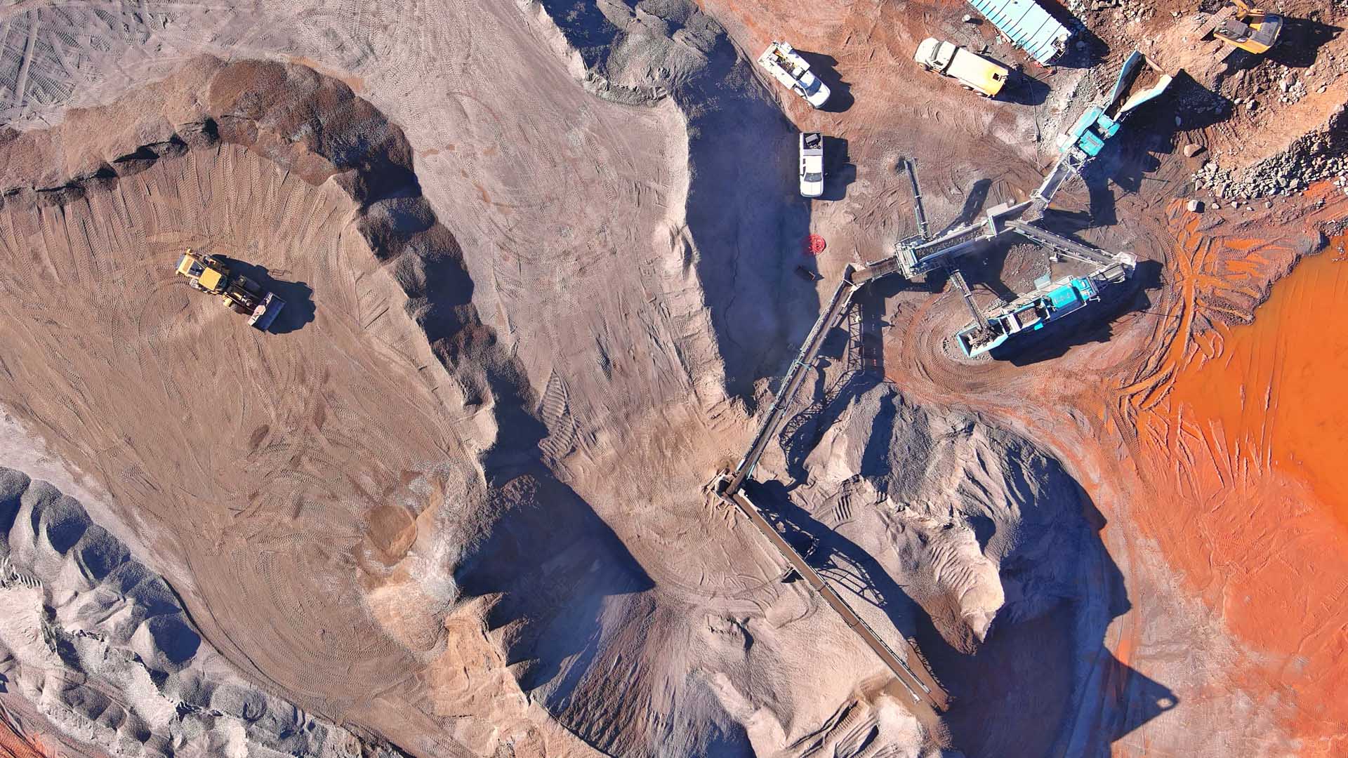 Vehicles carrying heavy loads in the mining industry